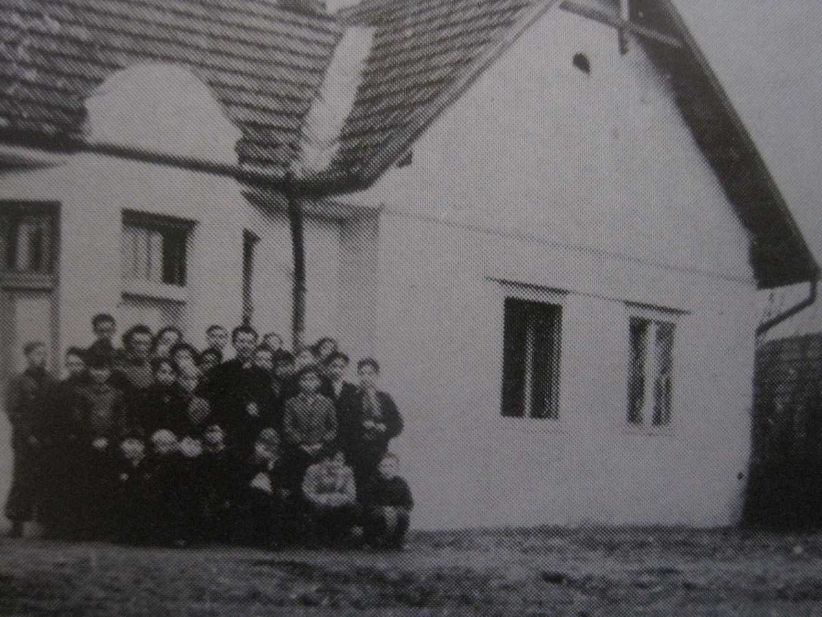 1957 Weeshuis in Màriabesnyö