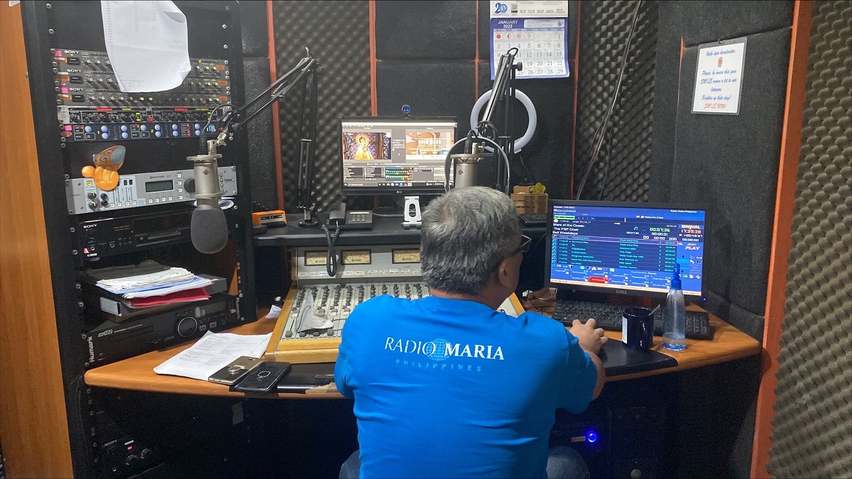 Techniek bij Radio Maria Filipijnen