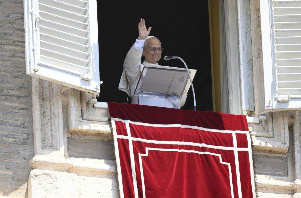 250706 Paus Leo XVI reciteert het Angelus