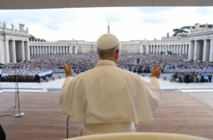 260312 Paus Leo XIV tijdens de Generale Audiëntie