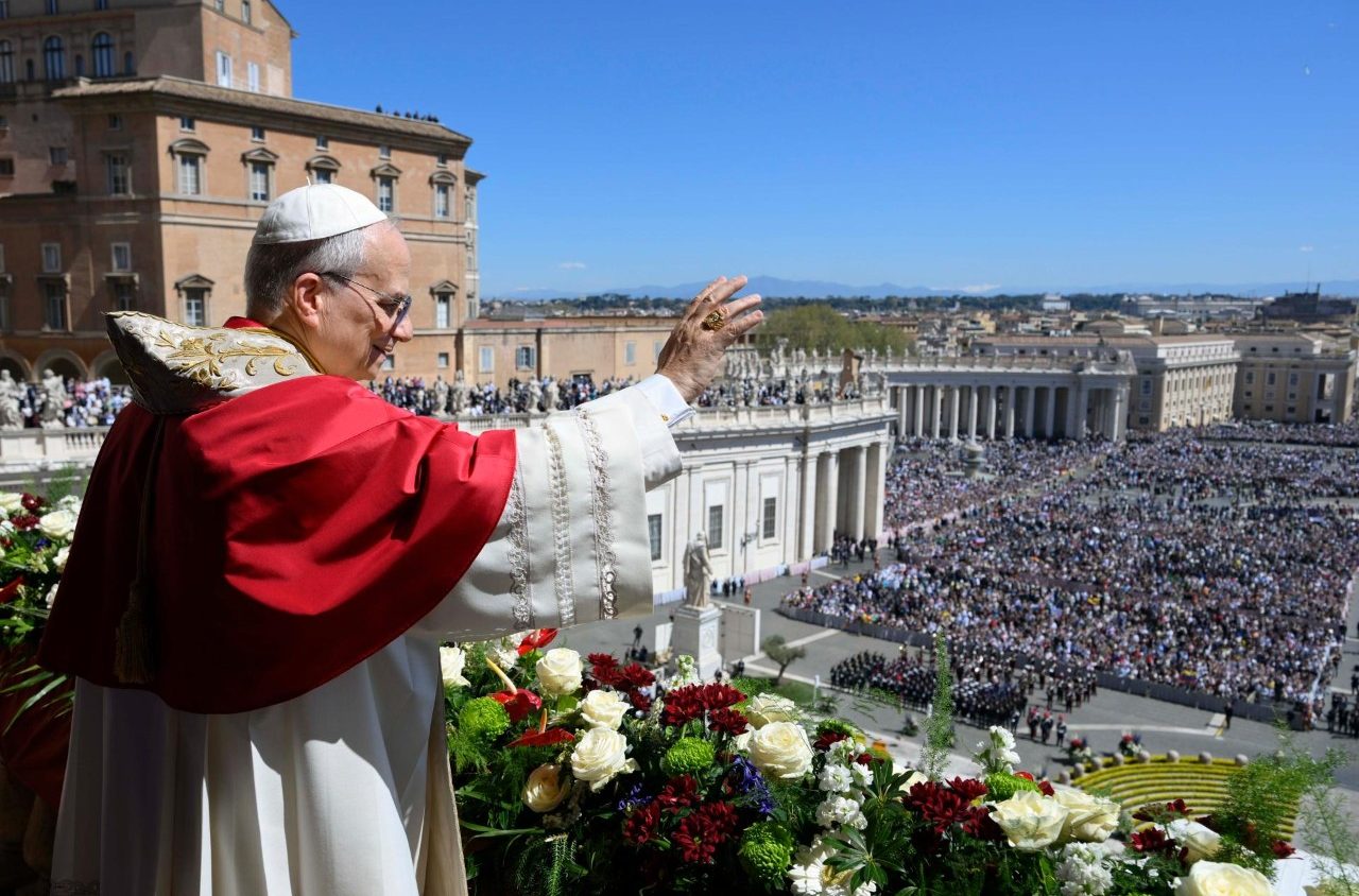 Radio vaticaan. Overloop samen met ons de Goede Week en Pasen met paus Leo XIV! episode artwork