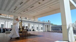 260408 Paus Leo XIV tijdens de Generale Audiëntie 260408 Paus Leo XIV tijdens de Generale Audiëntie