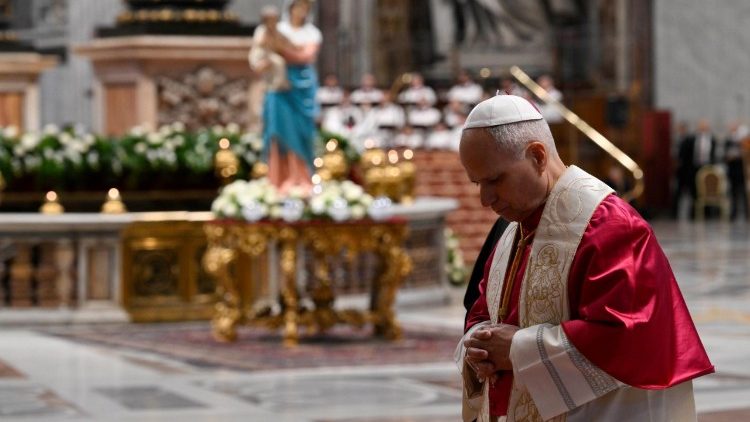 260411 Paus Leo XIV tijdens gebedswake voor de vrede