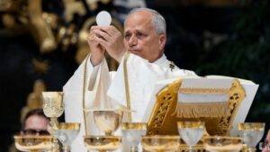260626 Paus Leo XIV celebreert de Heilige Mis ter opening van het Buitengewoon Consistorie