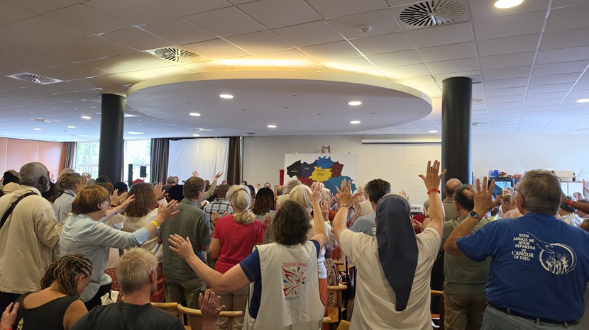 Elke dag telt. 800 jaar geleden stierf de heilige Franciscus van Assisi – Reportage zomerkamp ‘Praise! One in Jesus’